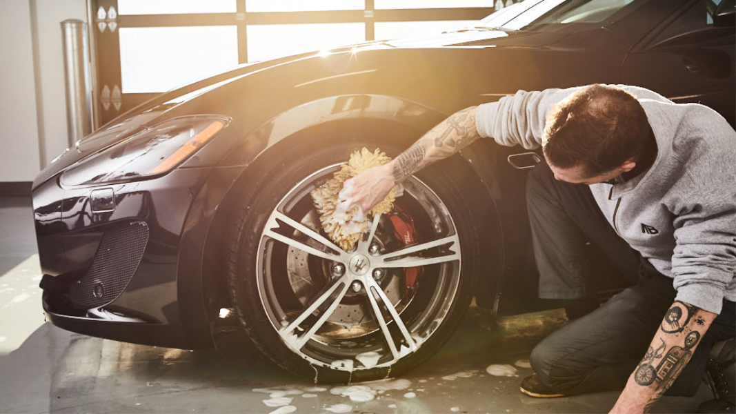 How to wash your car in 6 easy steps (exterior washing) | AB Express